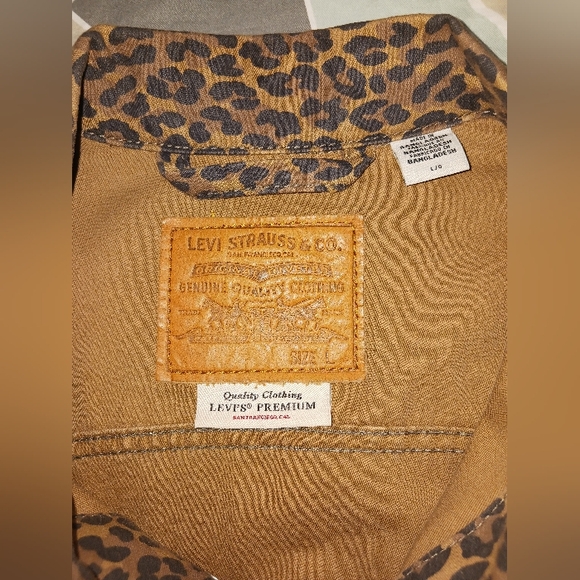 Levi's Premium Cheetah Print Trucker Jacket Men's size Large - Picture 10 of 10
